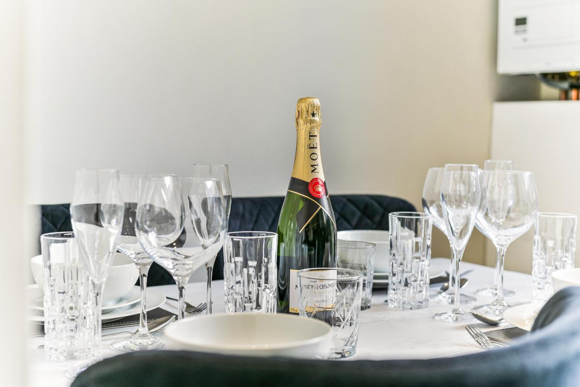 Avari Apartments - Hatton Collection Londra Dış mekan fotoğraf
