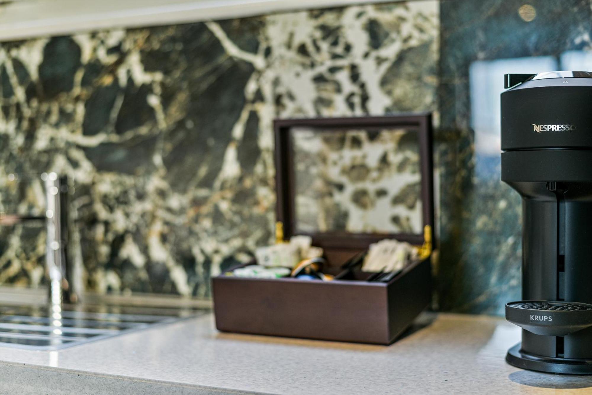 Avari Apartments - Hatton Collection Londra Dış mekan fotoğraf